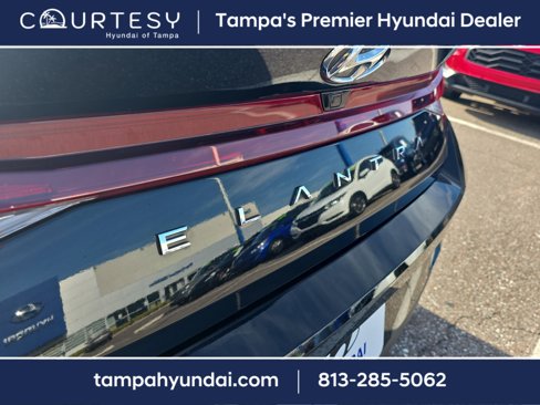 Used 2023 Hyundai Elantra SEL image 5