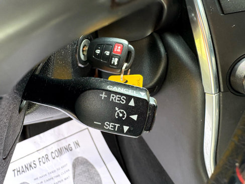 Used 2015 Toyota Camry SE image 11