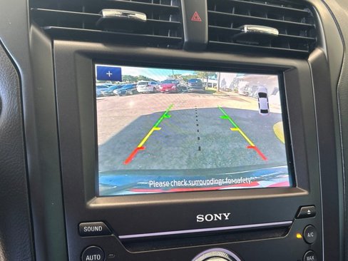 Used 2019 Ford Fusion Titanium image 13