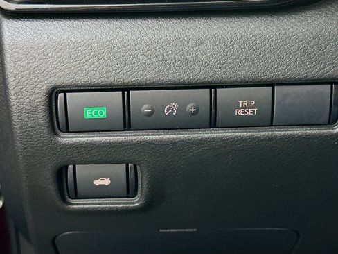 Used 2024 Nissan Sentra SV image 17