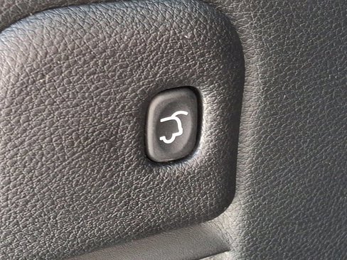 Used 2018 Jeep Grand Cherokee Limited image 34