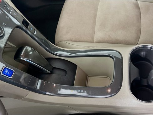 Used 2015 Chevrolet Volt Premium w/ Premium Trim Package image 17