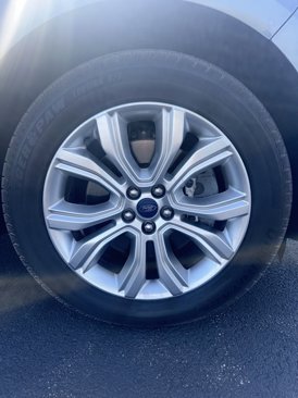 Used 2020 Ford Edge Titanium image 22