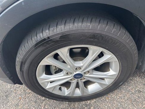 Used 2018 Ford Escape SE w/ SE Sync 3 Package image 17