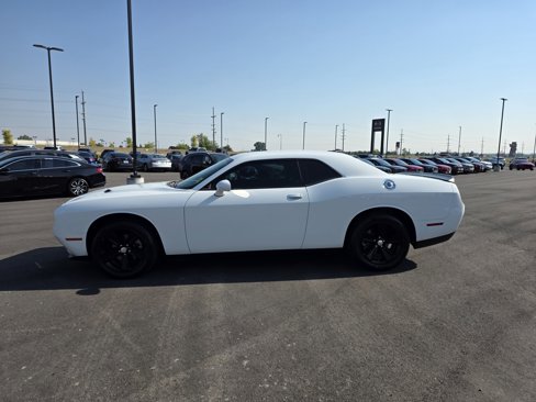 Used 2023 Dodge Challenger SXT image 4
