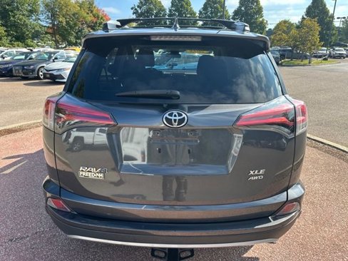 Used 2018 Toyota RAV4 XLE image 4