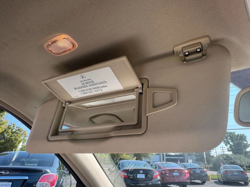 Used 2012 Mercedes-Benz C 300 4MATIC Sedan image 26