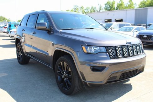 Used 2021 Jeep Grand Cherokee Laredo X image 7