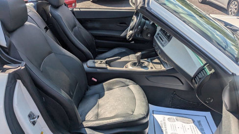 Used 2003 BMW Z4 3.0i image 28