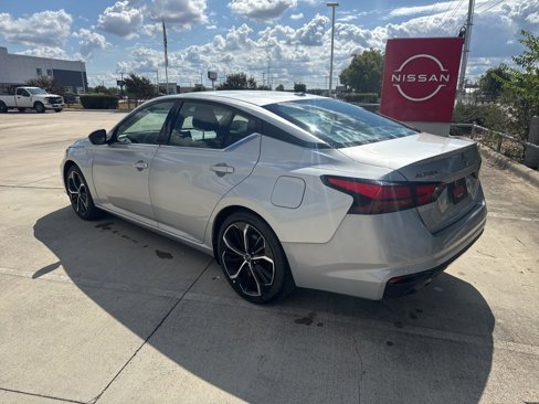 Used 2023 Nissan Altima 2.5 SR image 5