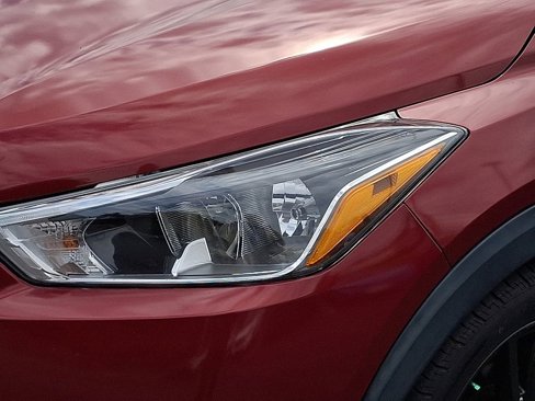 Used 2020 Nissan Kicks SV image 26