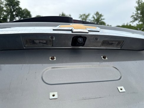 Used 2018 Chevrolet Traverse LT image 16
