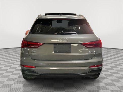 Used 2022 Audi Q3 2.0T Premium image 4