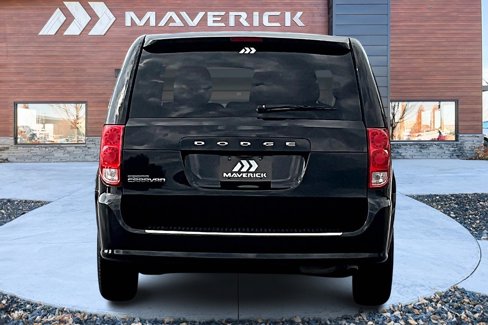 Used 2016 Dodge Grand Caravan American Value Package image 6