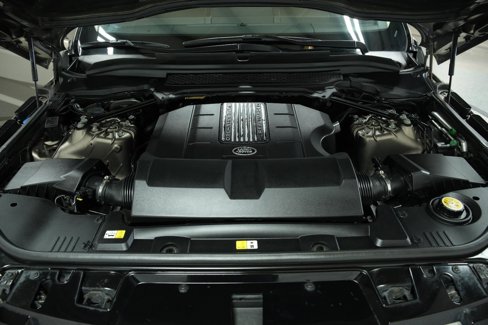 Used 2016 Land Rover Range Rover Sport HSE image 45