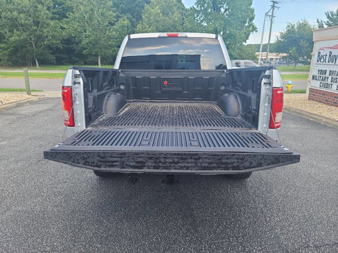Used 2017 Ford F150 XLT image 8