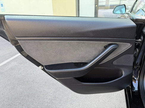 Used 2019 Tesla Model 3 Standard Range Plus image 21