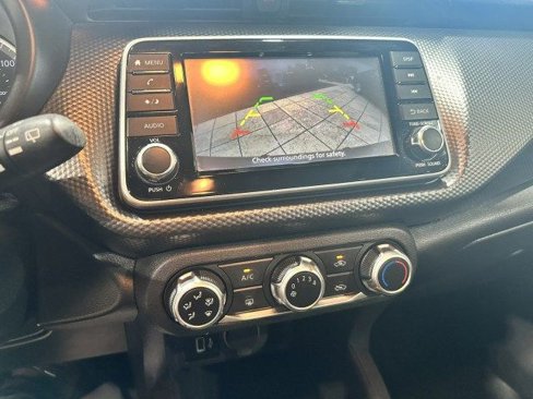 Used 2023 Nissan Kicks S image 18