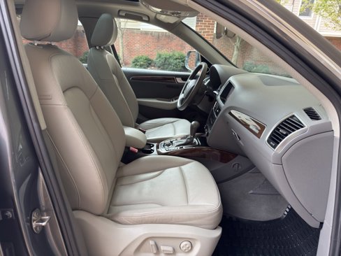 Used 2012 Audi Q5 3.2 Prestige w/ Prestige Pkg image 32