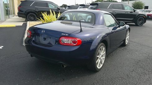 Used 2010 MAZDA MX-5 Miata Touring image 8