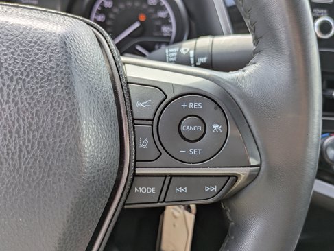 Used 2024 Toyota Camry SE image 21