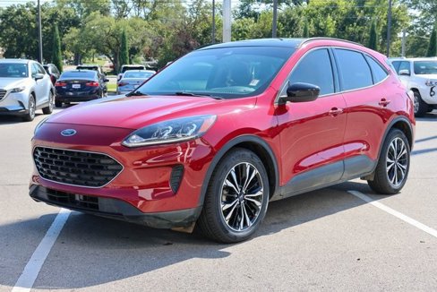 Used 2021 Ford Escape SE w/ SE Sport Appearance Package image 6
