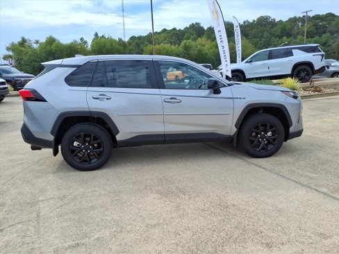 New 2025 Toyota RAV4 LE image 7