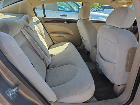 Used 2006 Buick Lucerne CX image 11