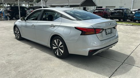 Used 2022 Nissan Altima 2.5 SV image 5