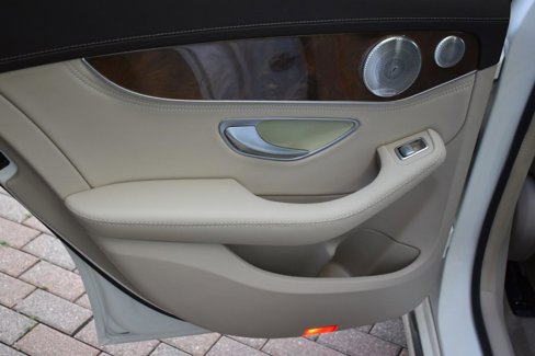Used 2015 Mercedes-Benz C 300 4MATIC Sedan w/ Driver Assistance Package image 34