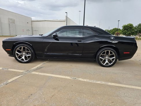 Used 2016 Dodge Challenger SXT w/ Sound Group image 7