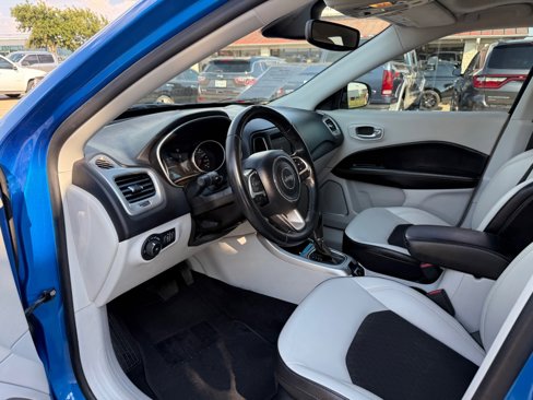 Used 2019 Jeep Compass Latitude w/ Popular Equipment Group image 13
