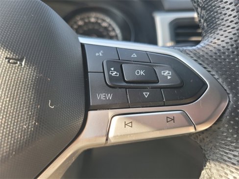 Used 2020 Volkswagen Atlas Cross Sport SE w/ Panoramic Sunroof Package image 27