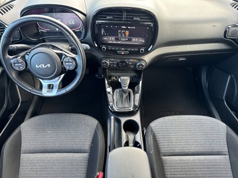Used 2023 Kia Soul EX image 13