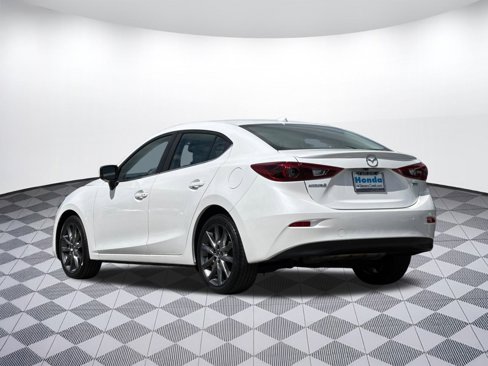 Used 2018 MAZDA MAZDA3 Grand Touring w/ Premium Equipment Package image 3