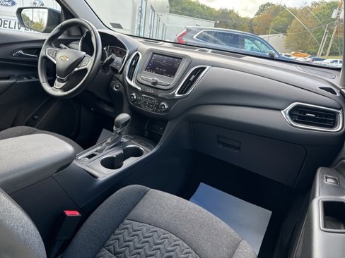 Used 2024 Chevrolet Equinox LT image 31