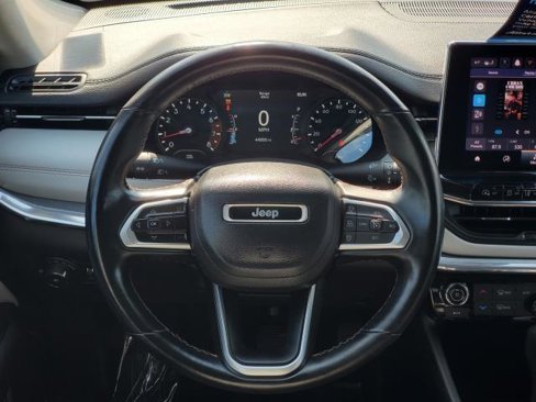 Used 2022 Jeep Compass Limited image 21