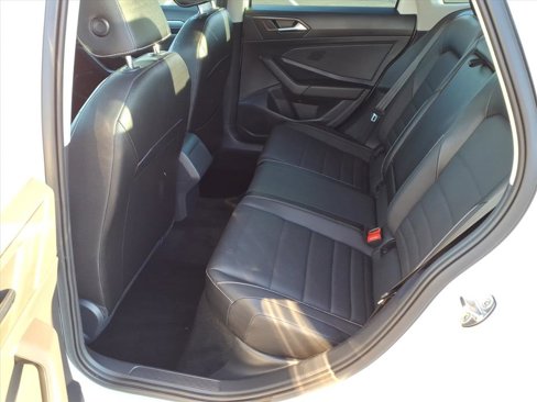 Used 2022 Volkswagen Jetta SE image 14