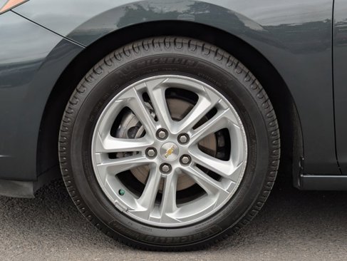 Used 2018 Chevrolet Cruze LT w/ LT Fleet Convenience Package image 36