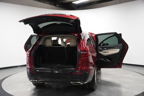 Used 2020 Buick Enclave Essence w/ LPO, Luxury Package image 12