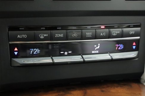 Used 2011 Mercedes-Benz E 550 Coupe image 19