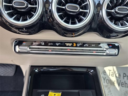 Certified 2022 Mercedes-Benz GLB 250 image 14