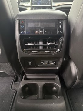 Used 2022 Jeep Grand Cherokee L Limited image 20
