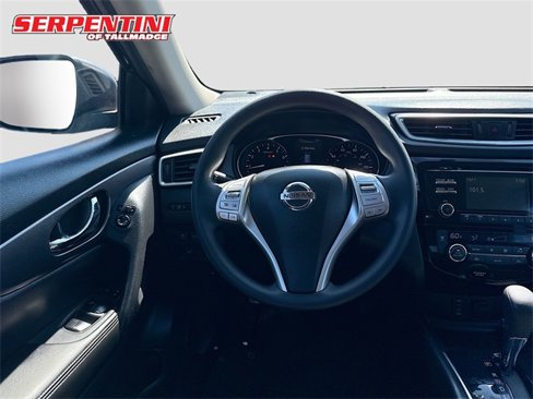 Used 2015 Nissan Rogue SV image 20