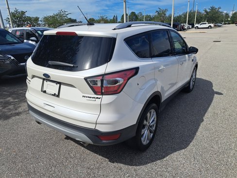 Used 2017 Ford Escape Titanium image 6