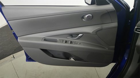 Used 2023 Hyundai Elantra SEL image 26