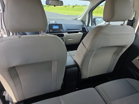 Used 2021 Ford EcoSport S image 22