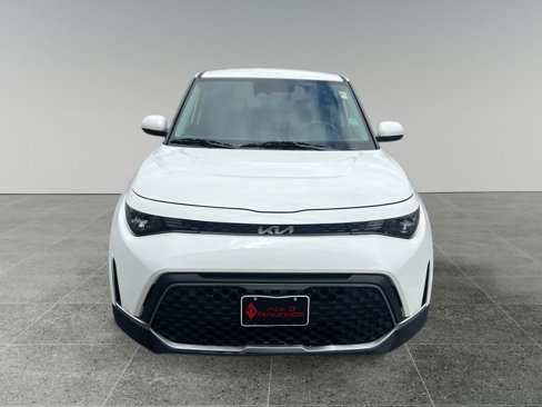 Used 2025 Kia Soul S image 2