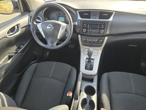 Used 2015 Nissan Sentra S image 26