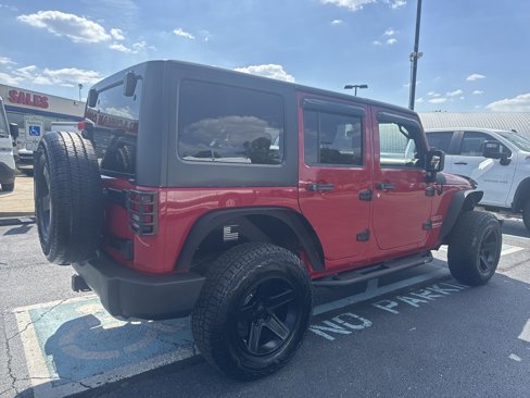 Used 2010 Jeep Wrangler Unlimited Sport image 3